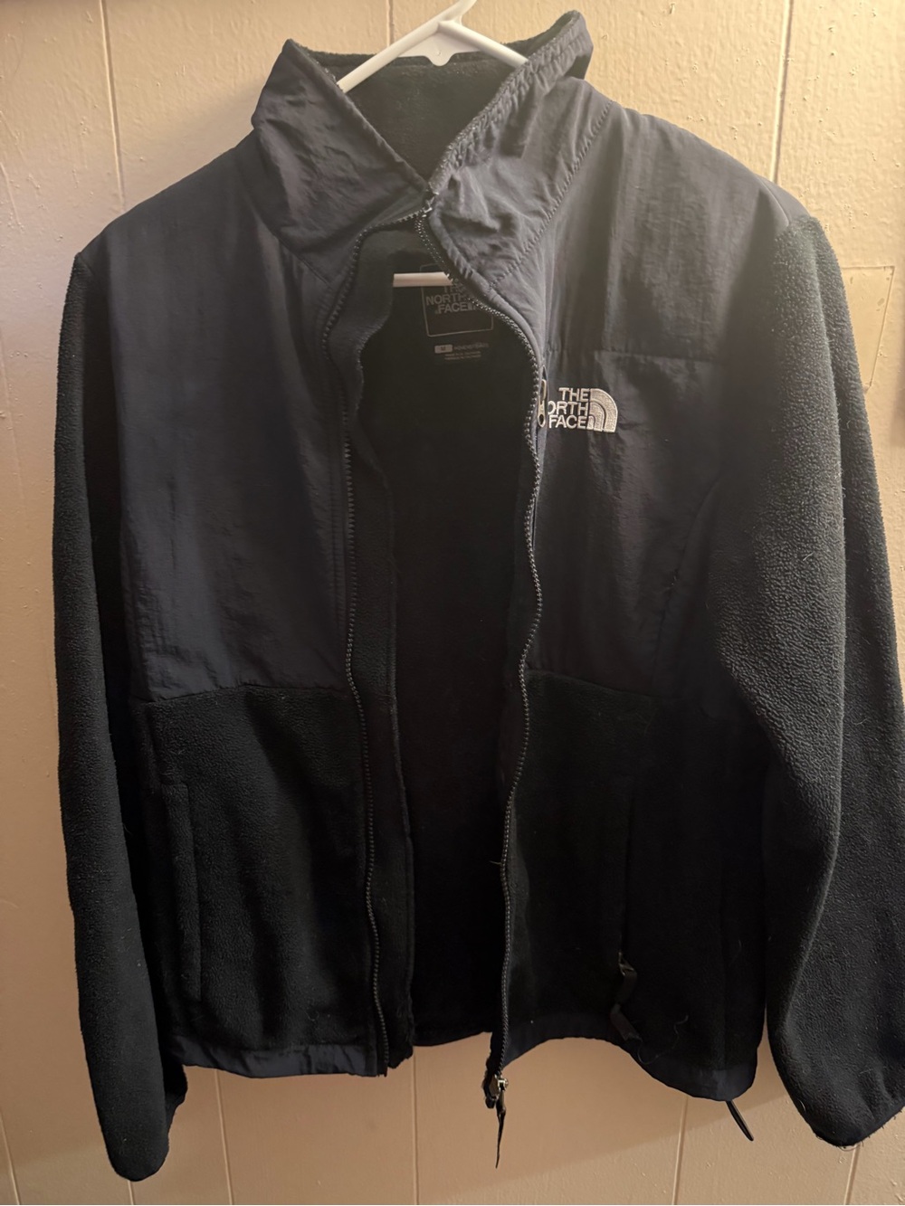 The North Face Women’s Black Full-Zip Fleece Jacket